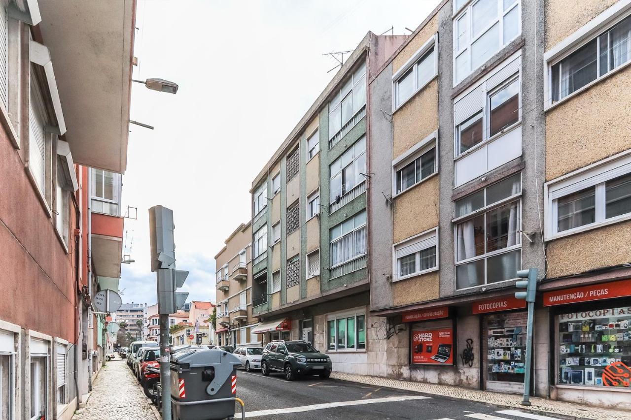Vita Portucale ! Moscavide Family Apartment Lisboa Exteriör bild